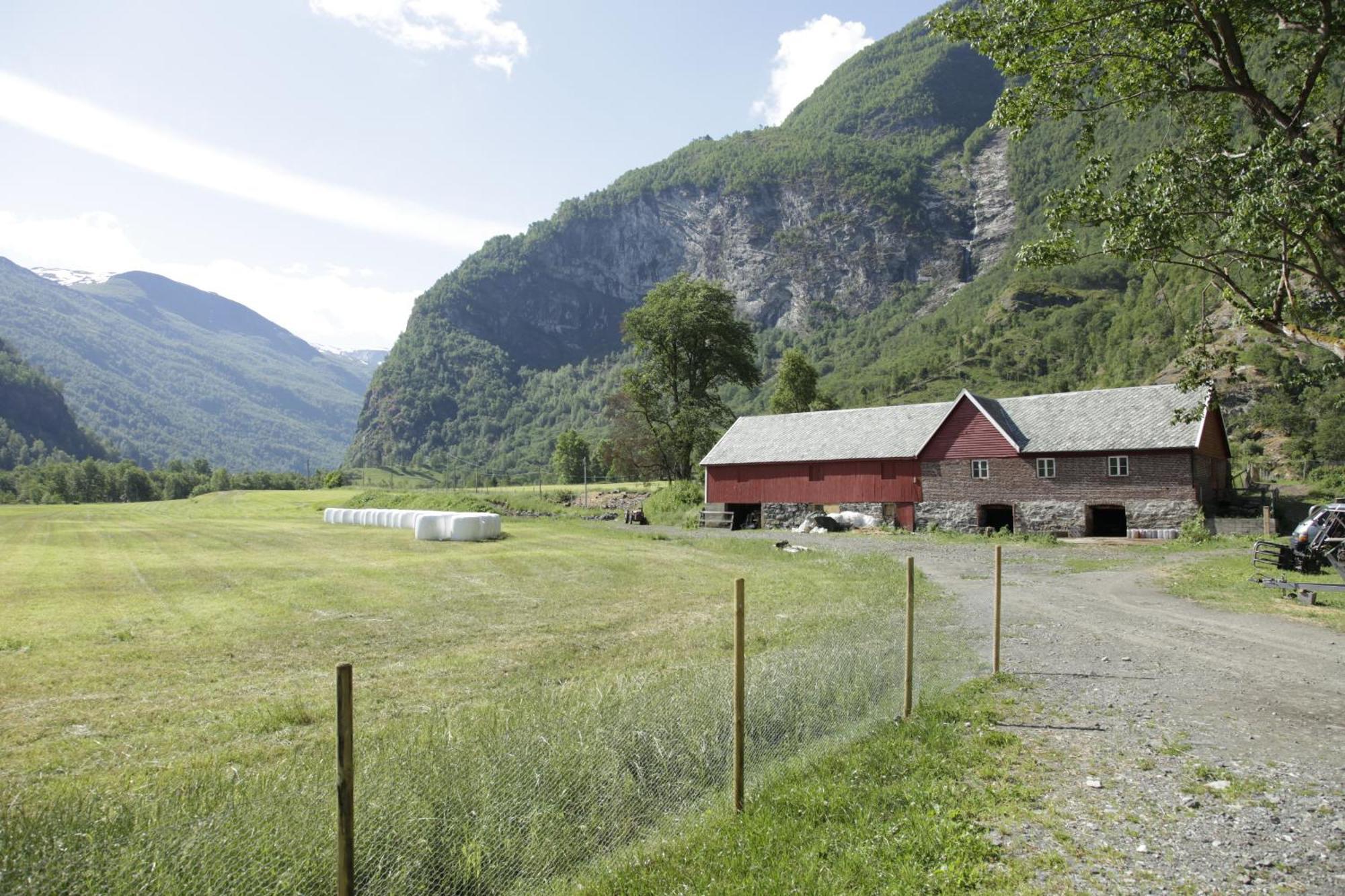 Brekke Gard Hostel Flåm Exterior foto